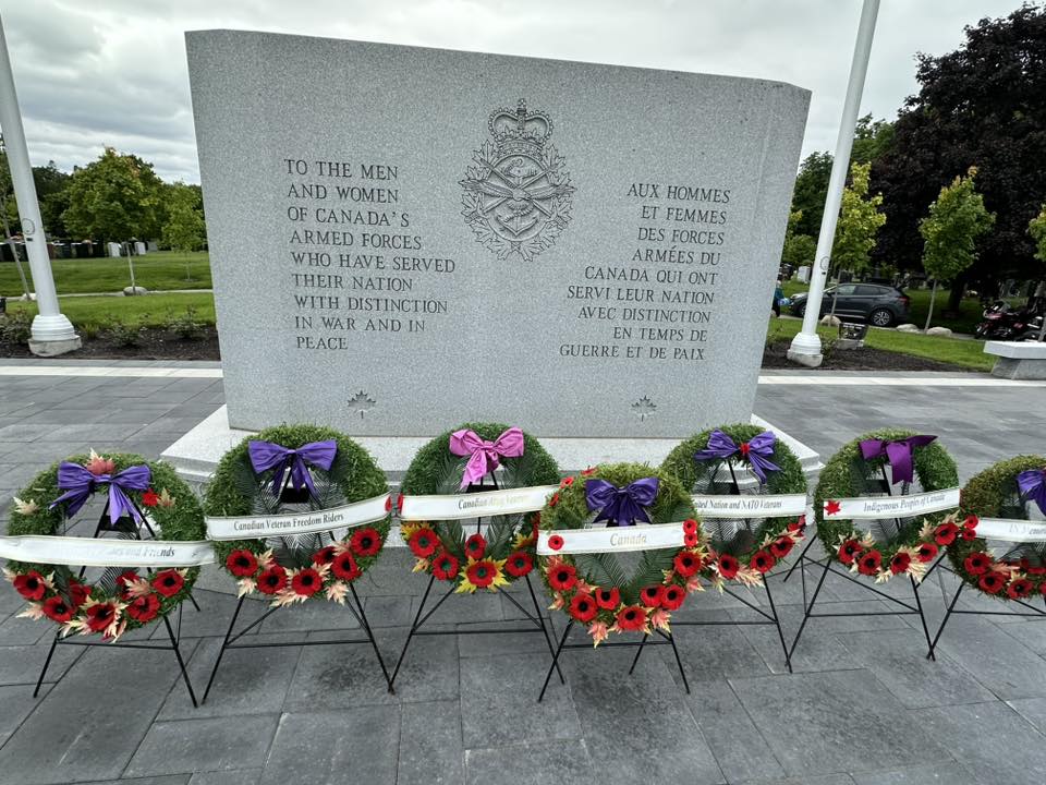 Veterans ride wreaths