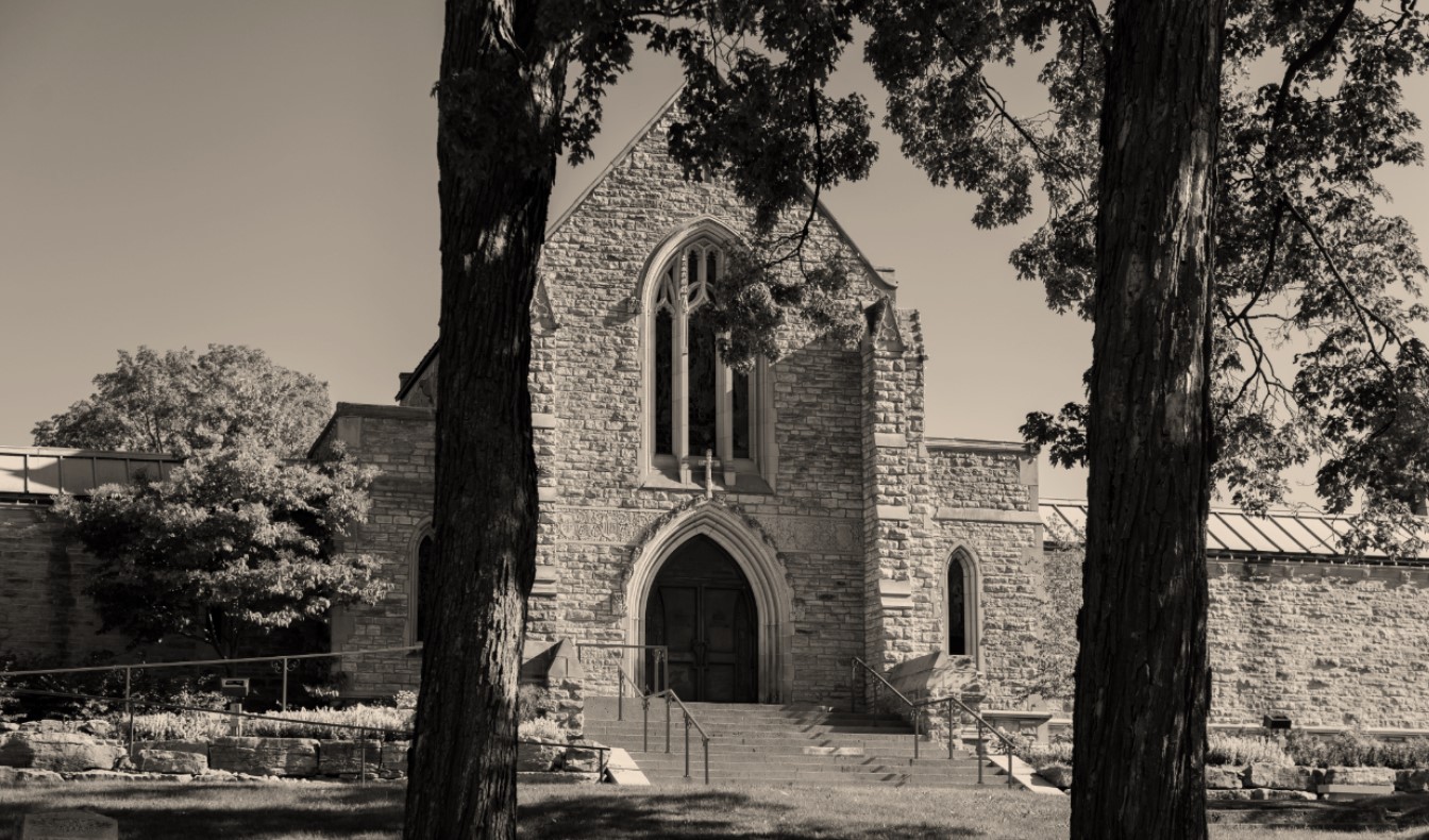 Beechwood Mausoleum in black and white