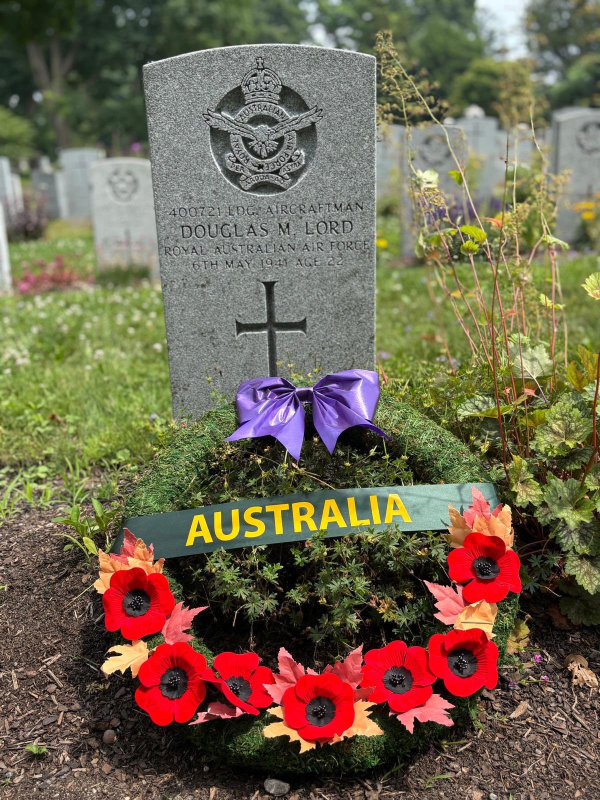 Australian wreath at RAAF Lord headstone